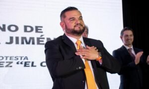 Asume el emecista Carlos Rodríguez como alcalde de Cadereyta