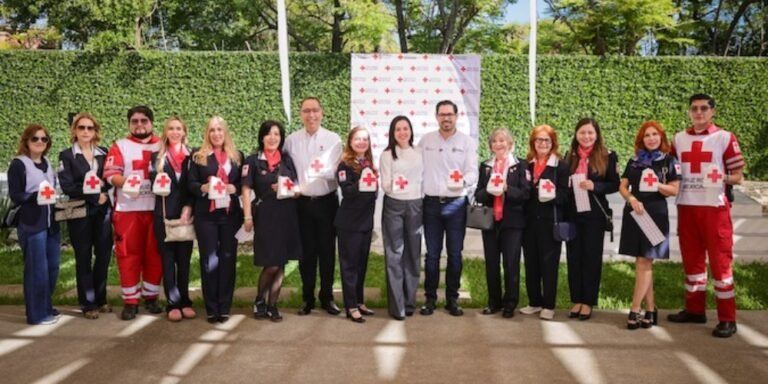 David de la Peña encabeza arranque de colecta de Cruz Roja en Santiago