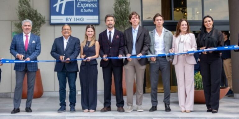 Escobedo inaugura hotel de lujo rumbo al Mundial 2026