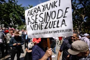 Movimientos chavistas realizan protesta en Caracas contra Estados Unidos e Israel