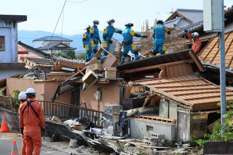 Aumentan a 28 los fallecidos por terremoto en Japón