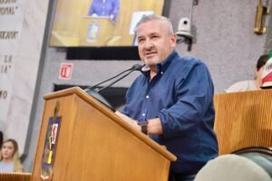 Congreso aprueba derechos laborales para trabajadores de Agua y Drenaje en Monterrey