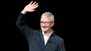 Tim Cook deja Apple después de 15 años de liderazgo transformador