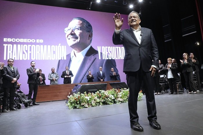 Andrés Mijes se reincorpora a la alcaldía de Escobedo y presenta su Quinto Informe