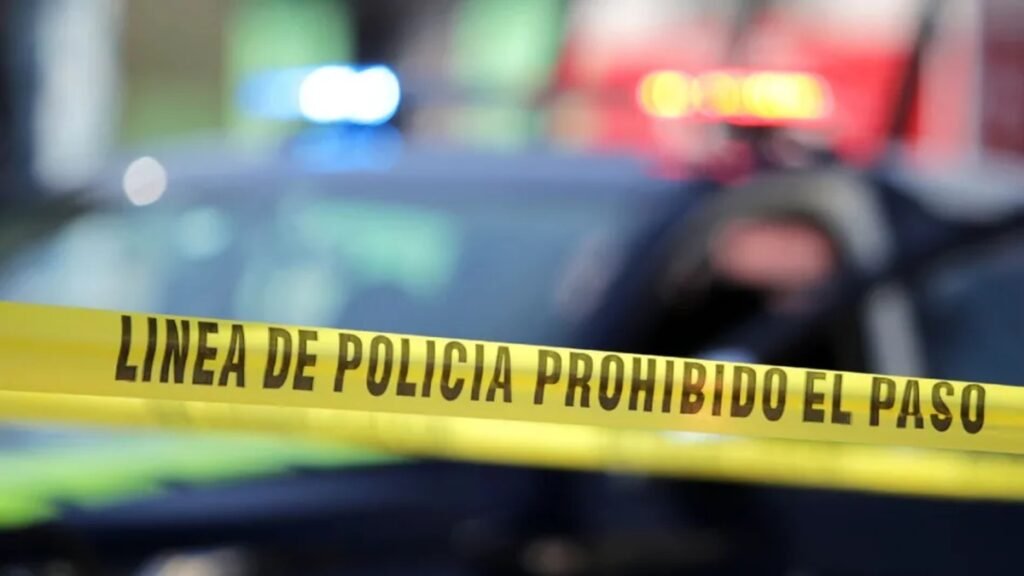 Fallece menor en plaza comercial de Cumbres por problemas cardíacos