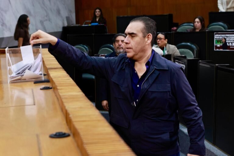 Heriberto Treviño impulsa reformas contra el despojo y allanamiento