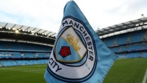 Khaldoon Al Mubarak defiende al Manchester City ante acusaciones financieras