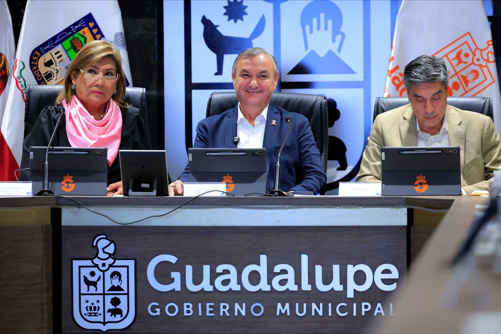 La regularización en Guadalupe otorgará escrituras a 136 familias, mejorando su situación legal y patrimonial.