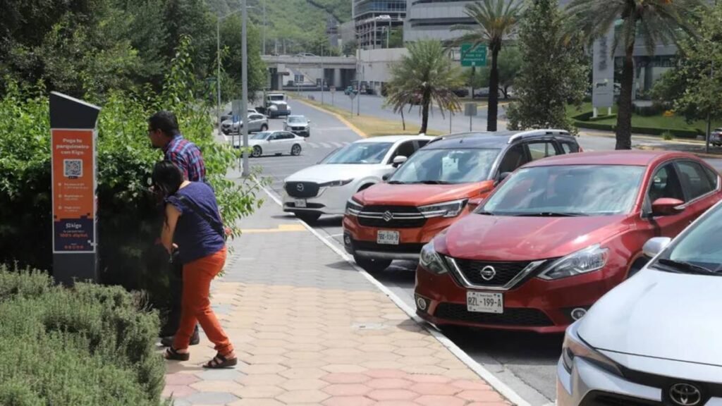 San Pedro Garza García amplía parquímetros con 763 nuevos espacios