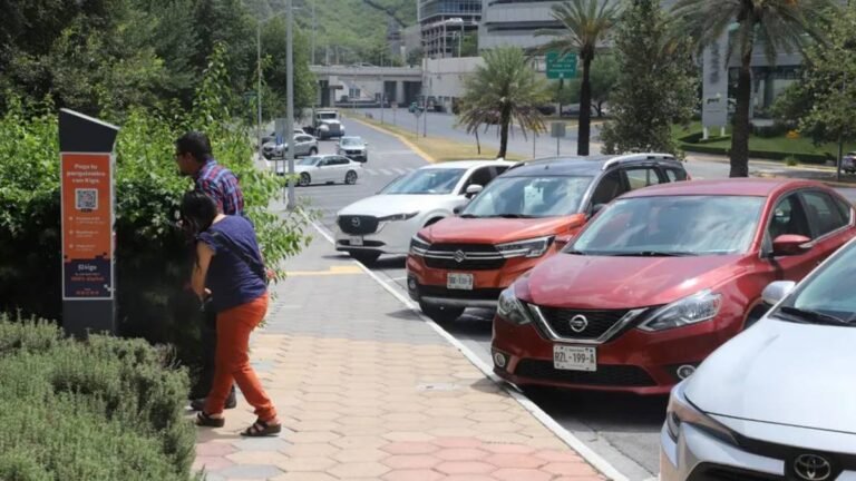 San Pedro Garza García amplía parquímetros con 763 nuevos espacios